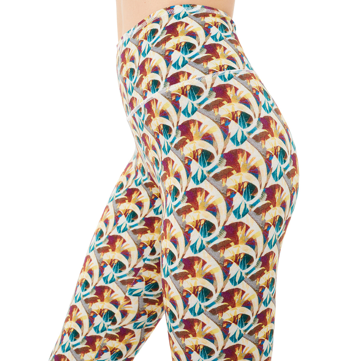 Bedruckte mehrfarbige Yoga Legging von Mandala aus weichem und elastischem Material Tencel und Biobaumwolle.