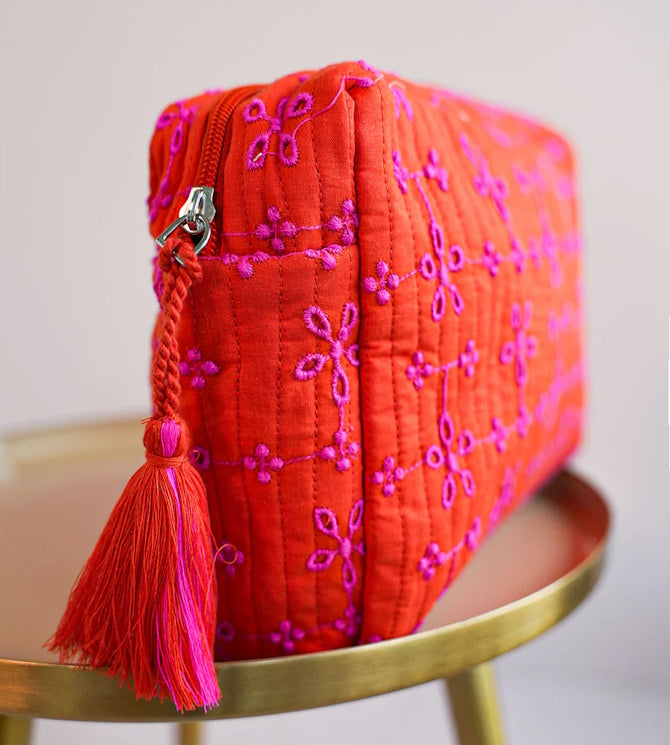 Kosmetiktasche Orange mit Stickerei aus Bio-Baumwolle