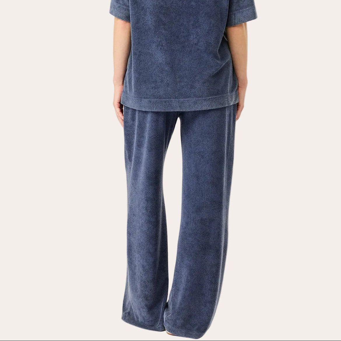 blaue Leisure Pants Rückansicht