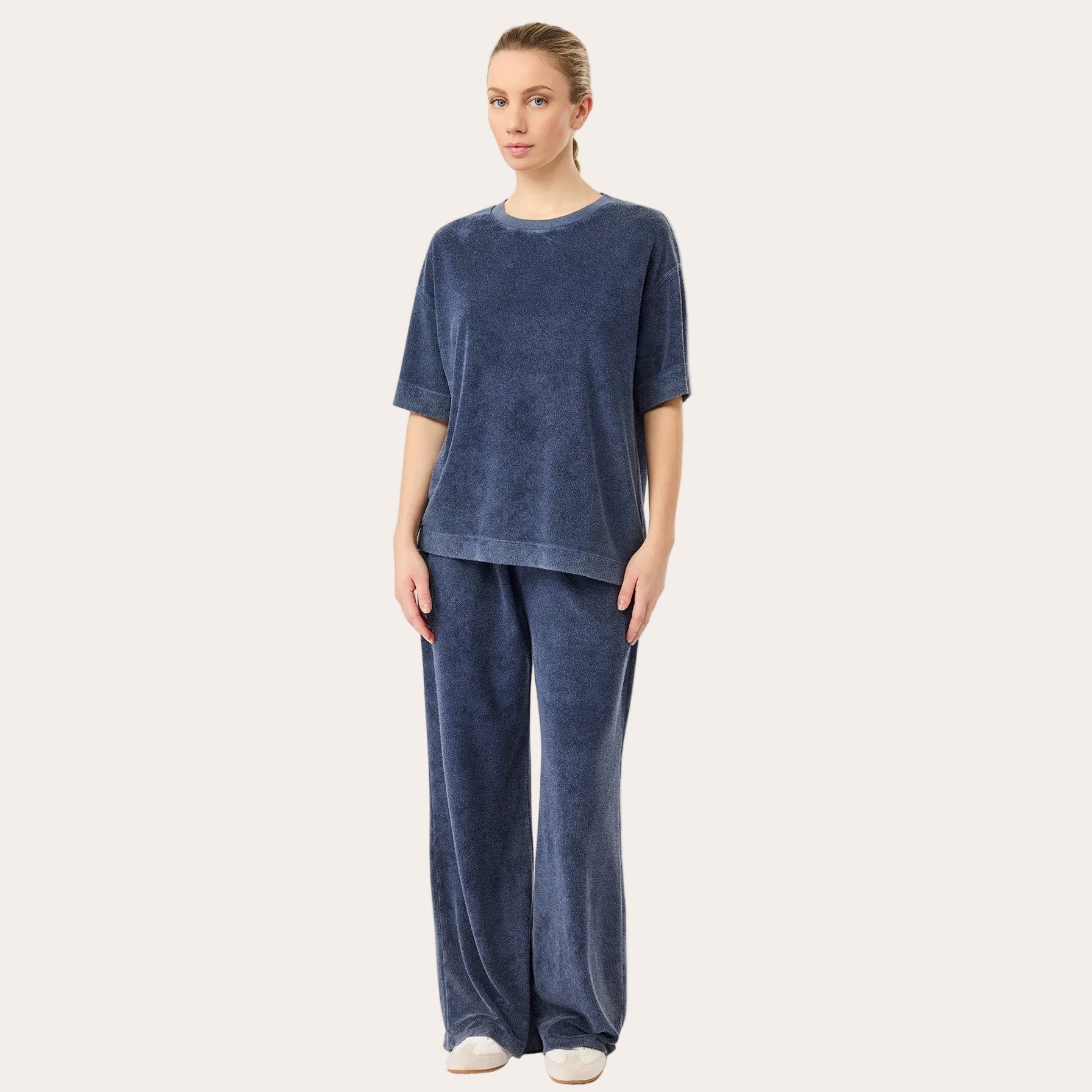 Blaue Leisure Pants aus French Terry
