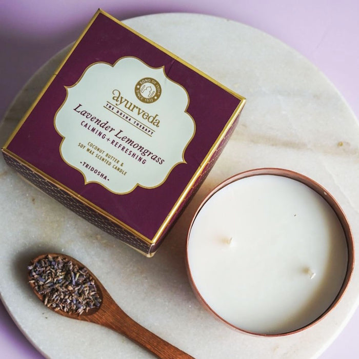 Tridosha Duftkerze aus Sojawachs im Kupfergefäss mit Lavendel und Lemongrass