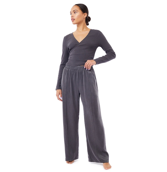 Yoga Wickeljacke aus nachhaltiger Bio-Baumwolle in Grau